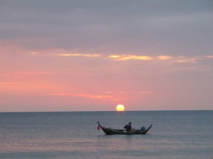 kohlanta-sunset-boat